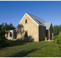 Armytage House - Accommodation Gladstone