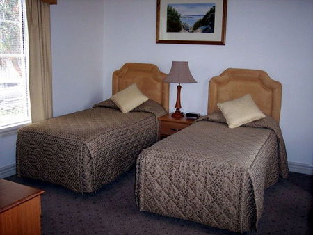 Tooms Lake TAS Accommodation Gladstone