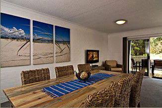 Airlie In Byron - Accommodation Gladstone 0