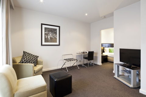 BEST WESTERN PLUS Ballarat Suites - Accommodation Gladstone 7