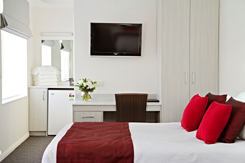 Governor Macquarie Motor Inn - Accommodation Gladstone 2