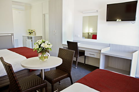 Governor Macquarie Motor Inn - Accommodation Gladstone 5
