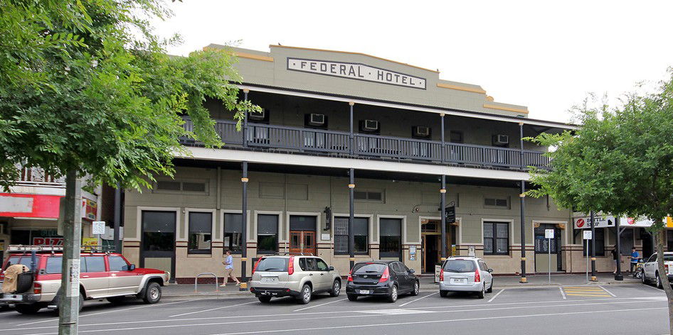 Semaphore SA Accommodation Gladstone