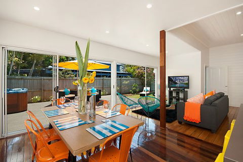 Aaloka Bay - Accommodation Gladstone 1