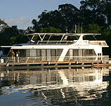 Whitewater Houseboat - Accommodation Gladstone