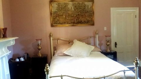 Angas Plains Estate Wines Heritage Suite - Accommodation Gladstone 1