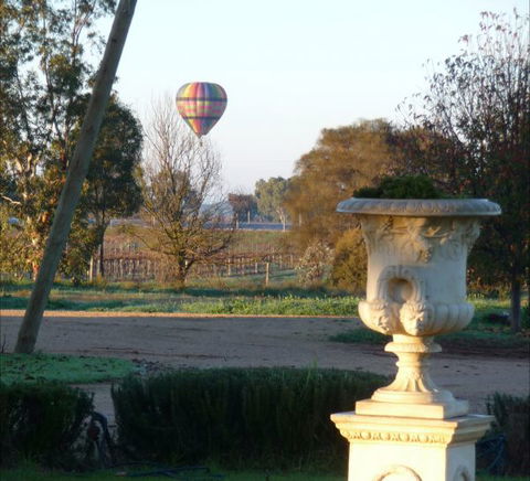 Angas Plains Estate Wines Heritage Suite - Accommodation Gladstone 5