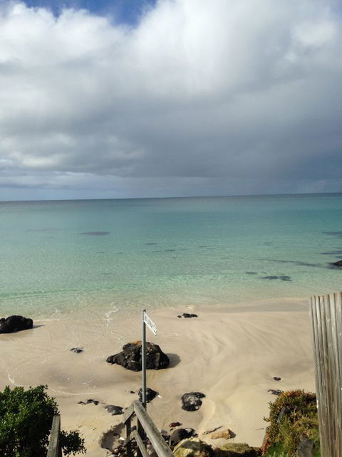 Azzure Beach Houses - Accommodation Gladstone 1