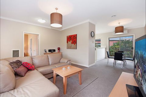 Hamilton Accommodation - Accommodation Gladstone 1