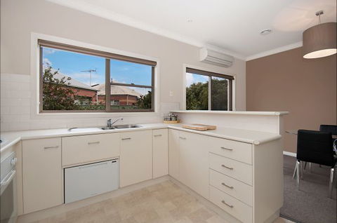 Hamilton Accommodation - Accommodation Gladstone 5