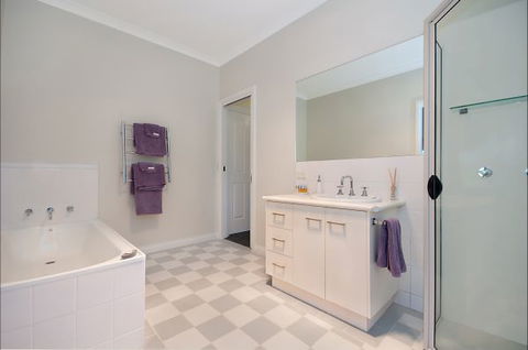 Hamilton Accommodation - Accommodation Gladstone 8