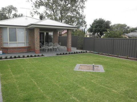C&C's Bed And Breakfast - Accommodation Gladstone 6