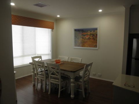 C&C's Bed And Breakfast - Accommodation Gladstone 9