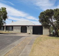 Carthew Street Holiday Home - Accommodation Gladstone