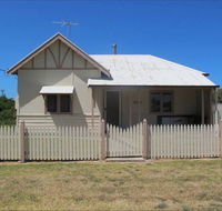 Ellison's Holiday Home - Accommodation Gladstone