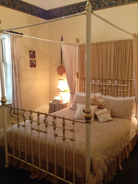 Gasworks Cottages Strathalbyn - Accommodation Gladstone 3