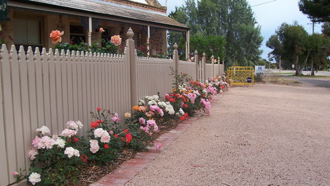 Amelia's Bed And Breakfast - Accommodation Gladstone 0