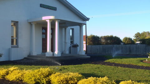 Evergreen - Accommodation Gladstone 0