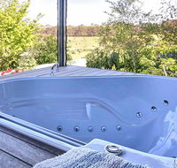 A Way to Relax at Welcome Springs Country Stays