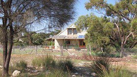 Broken Gum Country Retreat - Accommodation Gladstone 0