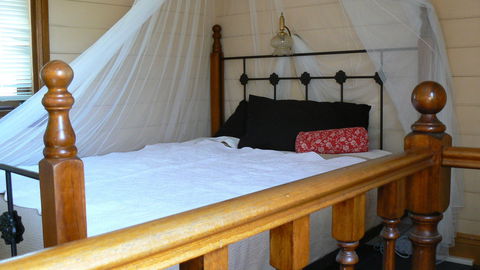 Dolls House - Accommodation Gladstone 0