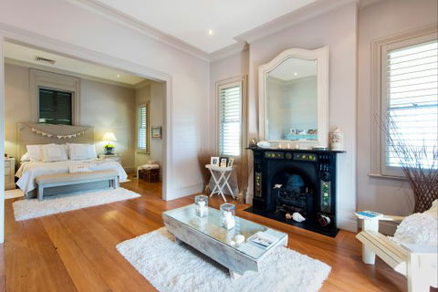 Musgrave House - Accommodation Gladstone 1