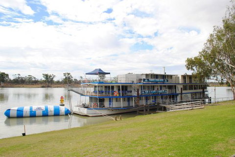 Murray River Queen Backpackers - Accommodation Gladstone 1