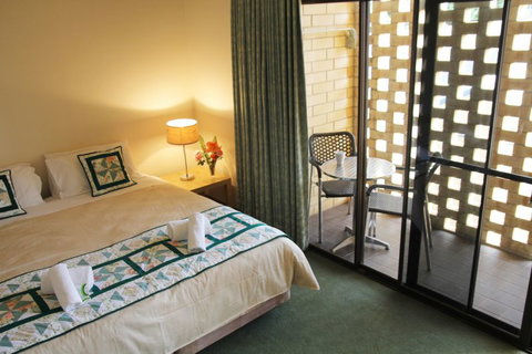 SACWA Accommodation - Accommodation Gladstone 2