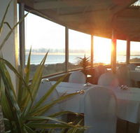 African Reef Resort Hotel - Accommodation Gladstone