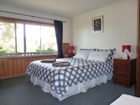 Arties Cottage Accommodation - Accommodation Gladstone 2