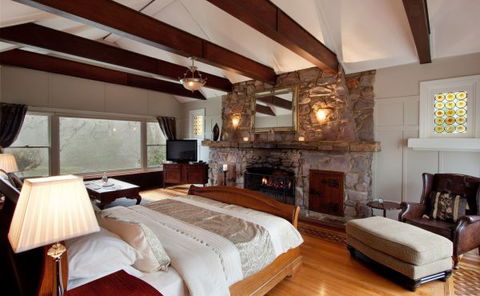 Arnica Views Summit Retreat - Accommodation Gladstone 3