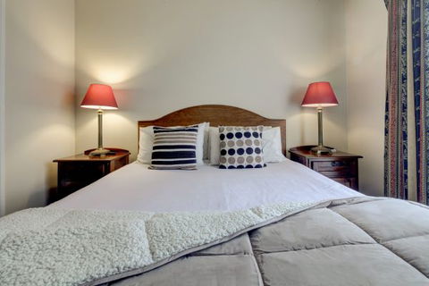 Ashmont Motor Inn And Apartments - Accommodation Gladstone 1