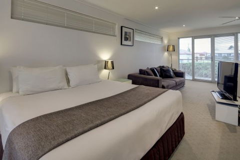 Ashmont Motor Inn And Apartments - Accommodation Gladstone 3