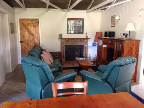 Avaleigh Elms Farmstay - Accommodation Gladstone 4