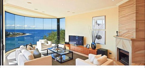 Bay View - Accommodation Gladstone 4