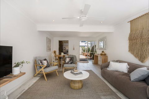 Banjo's On Paterson - Accommodation Gladstone 6