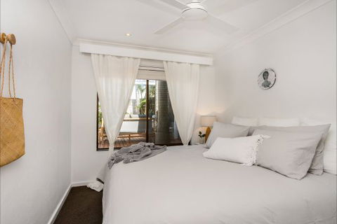 Banjo's On Paterson - Accommodation Gladstone 7