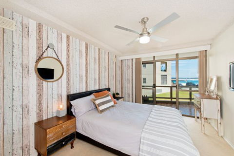 Beauty At The Beach - Accommodation Gladstone 5