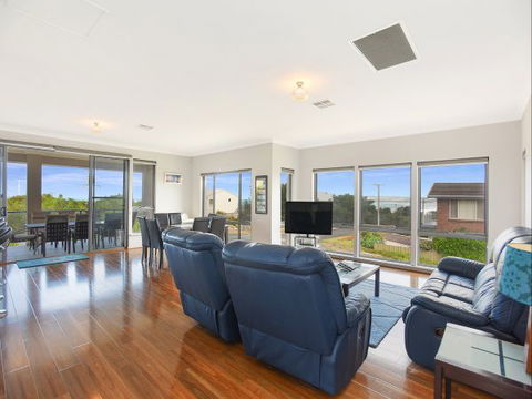 BEAUMONT HOUSE - Accommodation Gladstone 3