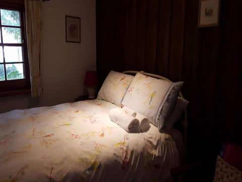 Cameron's Cottage - Accommodation Gladstone 5