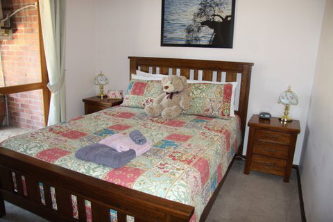Coranda Lodge B And B - Accommodation Gladstone 3