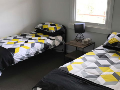 Derby Digs Cottage - Accommodation Gladstone 9