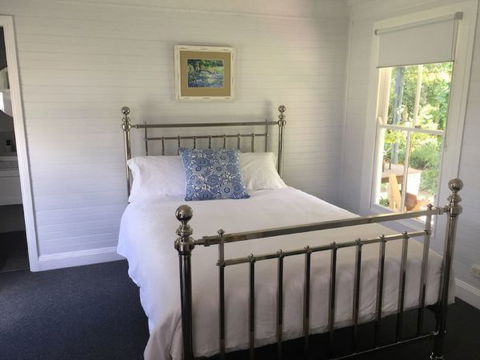 Drayshed Cottage - Accommodation Gladstone 1