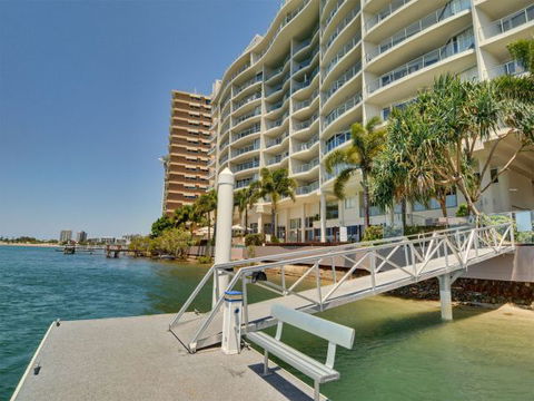 Duporth Riverside, The - Accommodation Gladstone 1
