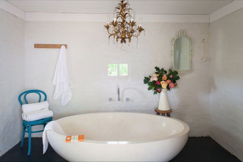 Flop House - Accommodation Gladstone 4