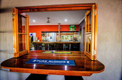 Goldfields Hotel And Finnigan's Rest - Accommodation Gladstone 4