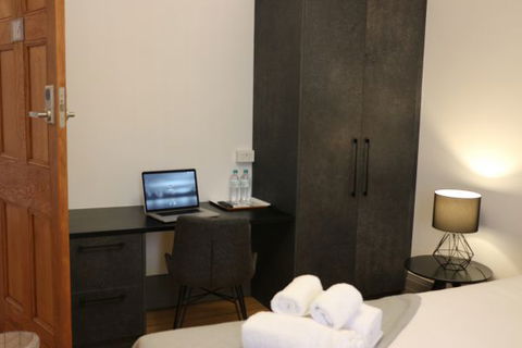 Guildford Hotel - Accommodation Gladstone 5
