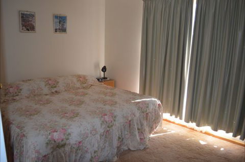 Hillview - Accommodation Gladstone 2