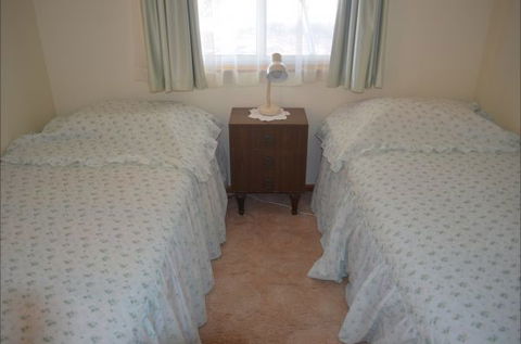 Hillview - Accommodation Gladstone 4