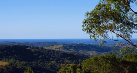 Just Heaven Mountain Retreat - Accommodation Gladstone 0
